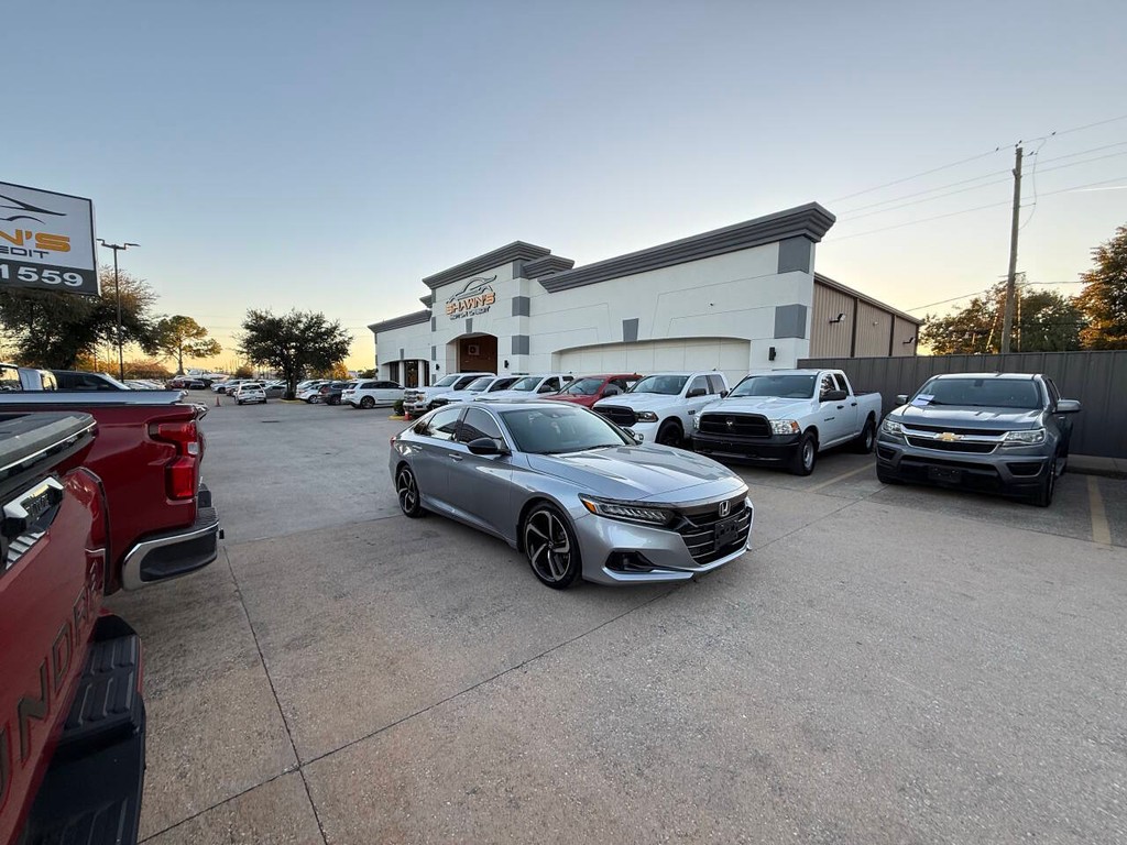 Honda Accord Sedan Vehicle Full-screen Gallery Image 41