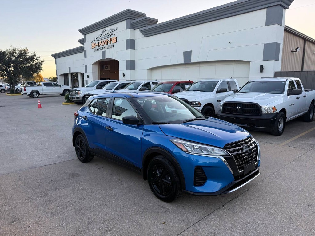 Nissan Kicks Vehicle Full-screen Gallery Image 40