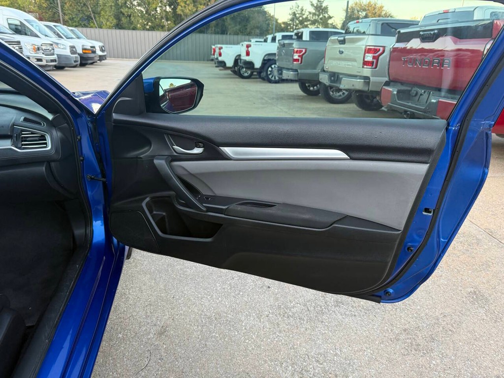 Honda Civic Coupe Vehicle Full-screen Gallery Image 13