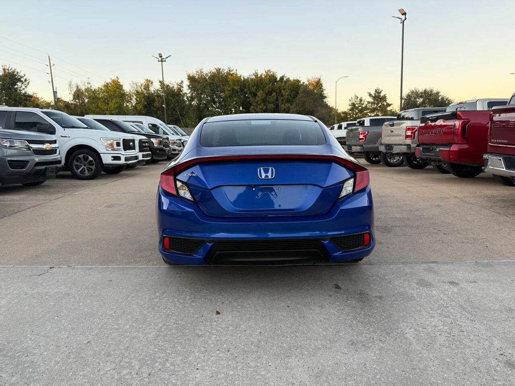 Honda Civic Coupe Vehicle Full-screen Gallery Image 32