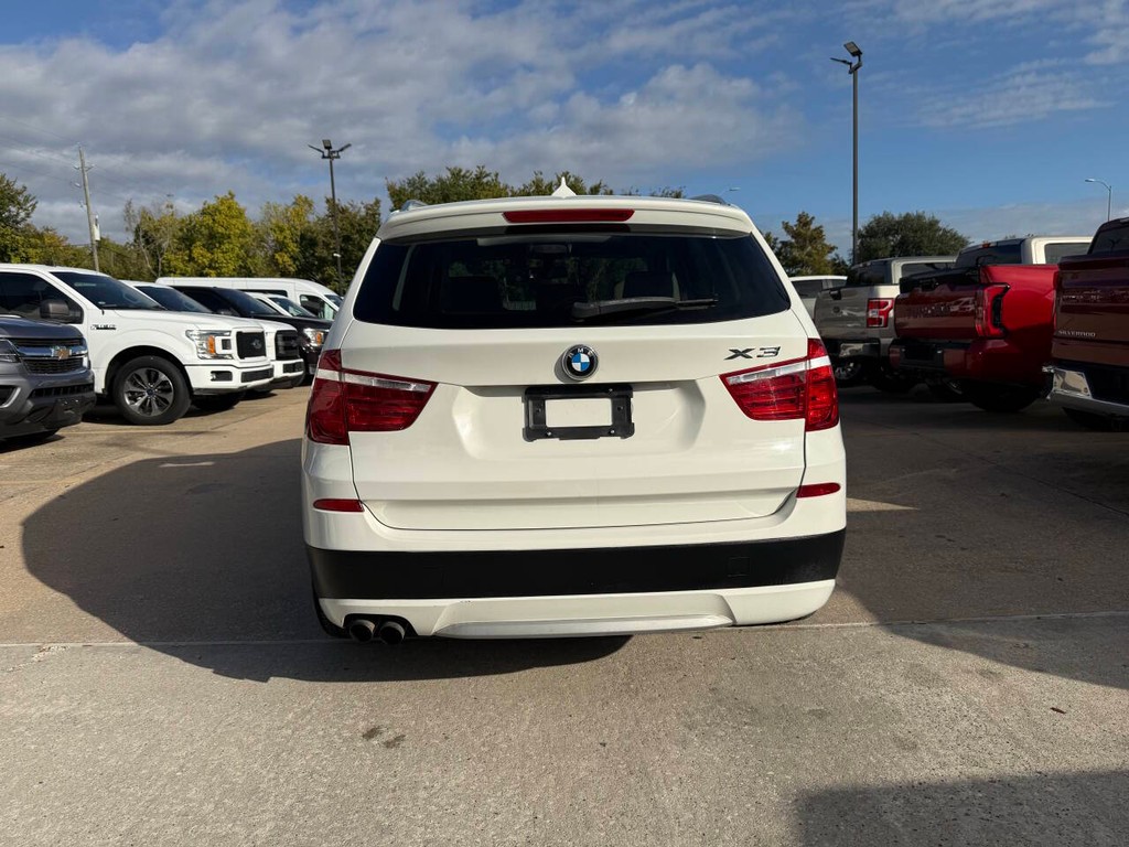 BMW X3 Vehicle Full-screen Gallery Image 41