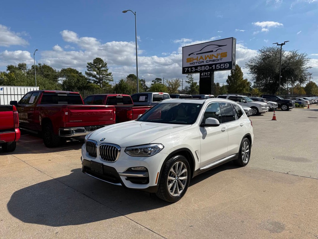 BMW X3 Vehicle Full-screen Gallery Image 03