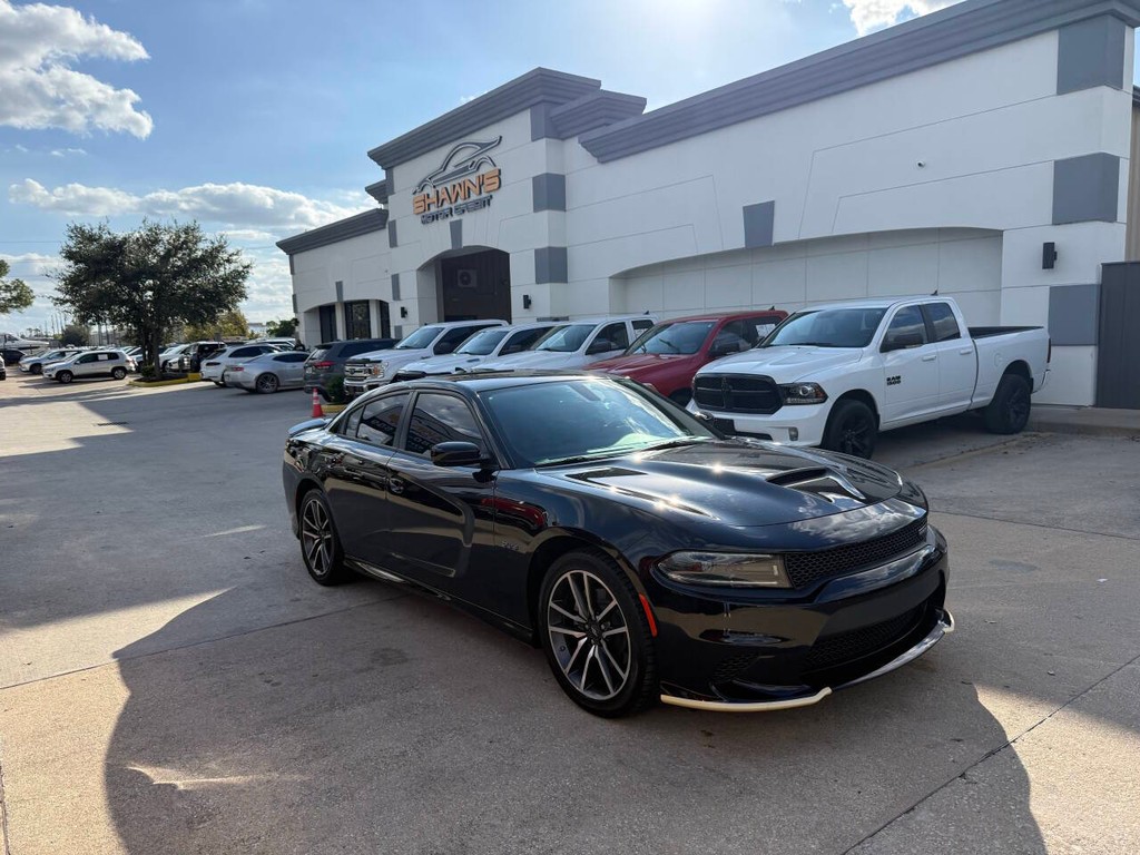 Dodge Charger Vehicle Full-screen Gallery Image 02