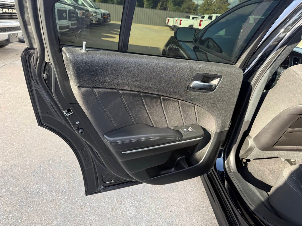 Dodge Charger Vehicle Full-screen Gallery Image 14