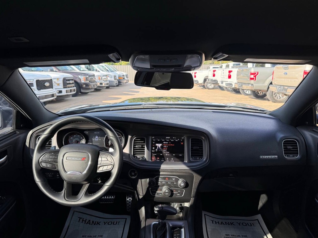 Dodge Charger Vehicle Full-screen Gallery Image 17