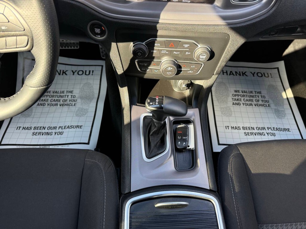 Dodge Charger Vehicle Full-screen Gallery Image 28