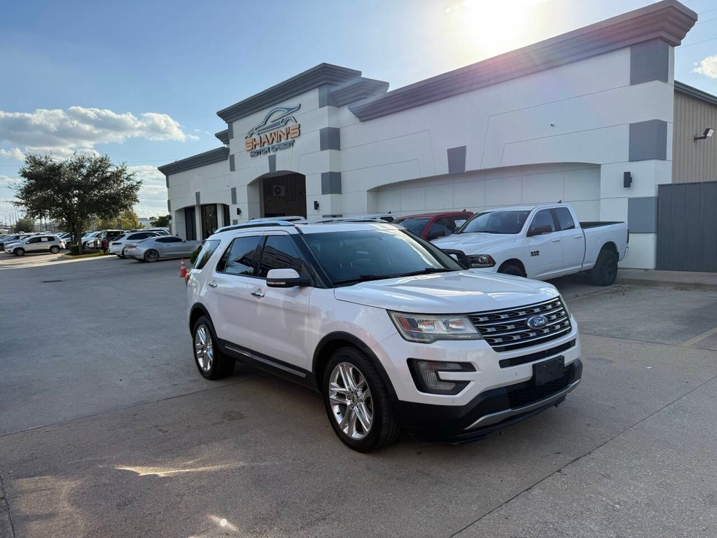 Ford Explorer Vehicle Full-screen Gallery Image 02