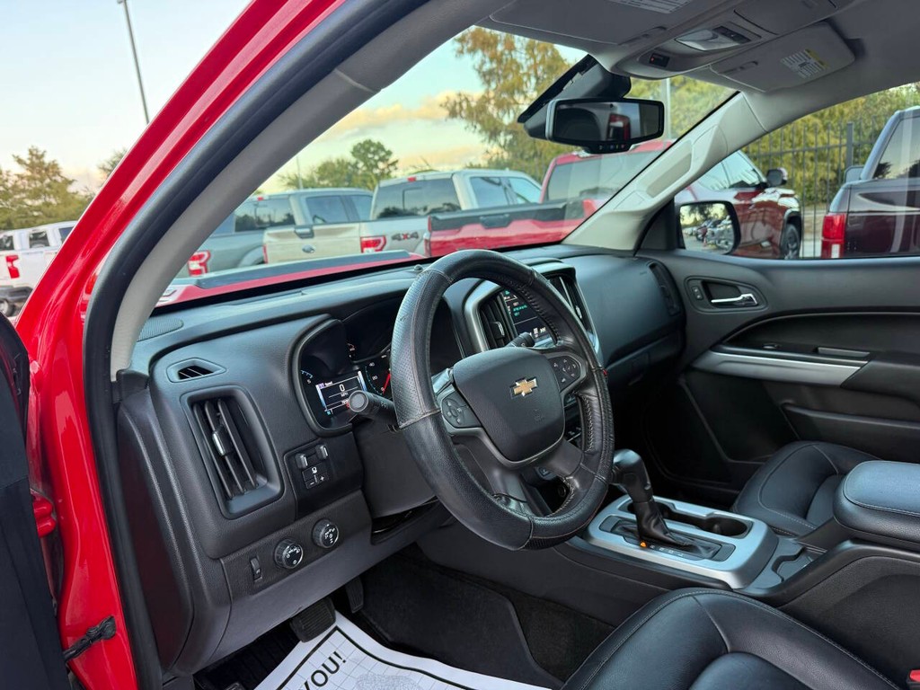 Chevrolet Colorado Vehicle Full-screen Gallery Image 06