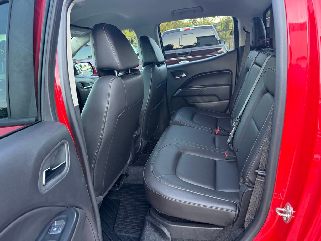 Chevrolet Colorado Vehicle Full-screen Gallery Image 13