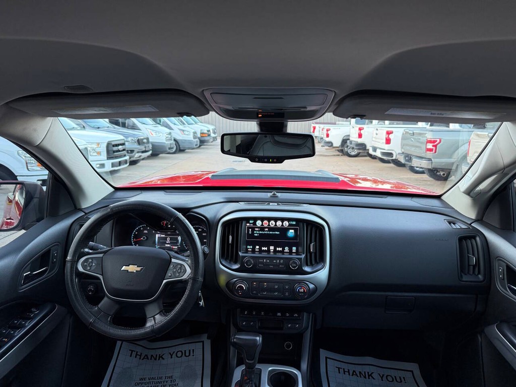 Chevrolet Colorado Vehicle Full-screen Gallery Image 17