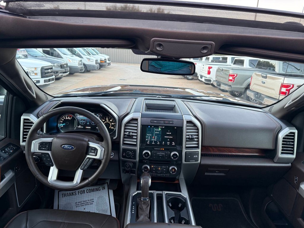 Ford F-150 Vehicle Full-screen Gallery Image 17