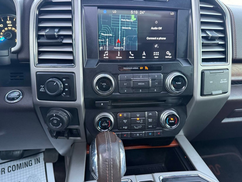 Ford F-150 Vehicle Full-screen Gallery Image 28