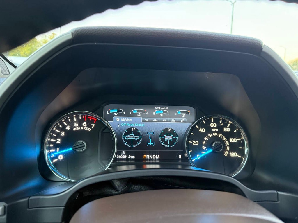 Ford F-150 Vehicle Full-screen Gallery Image 33