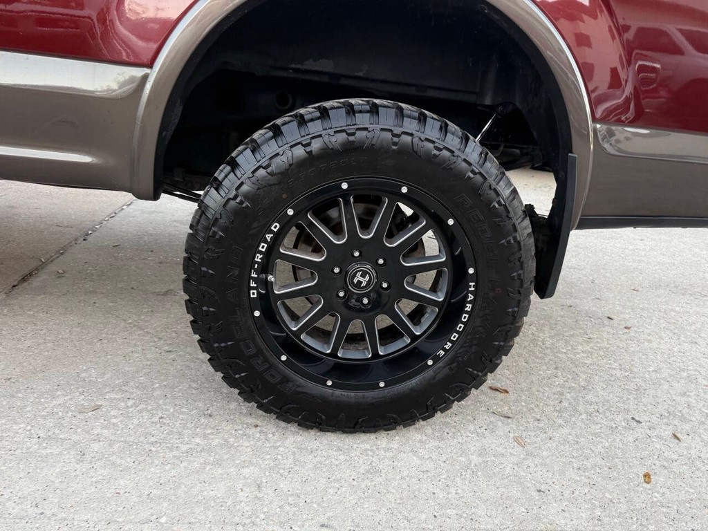 Ford F-150 Vehicle Full-screen Gallery Image 37