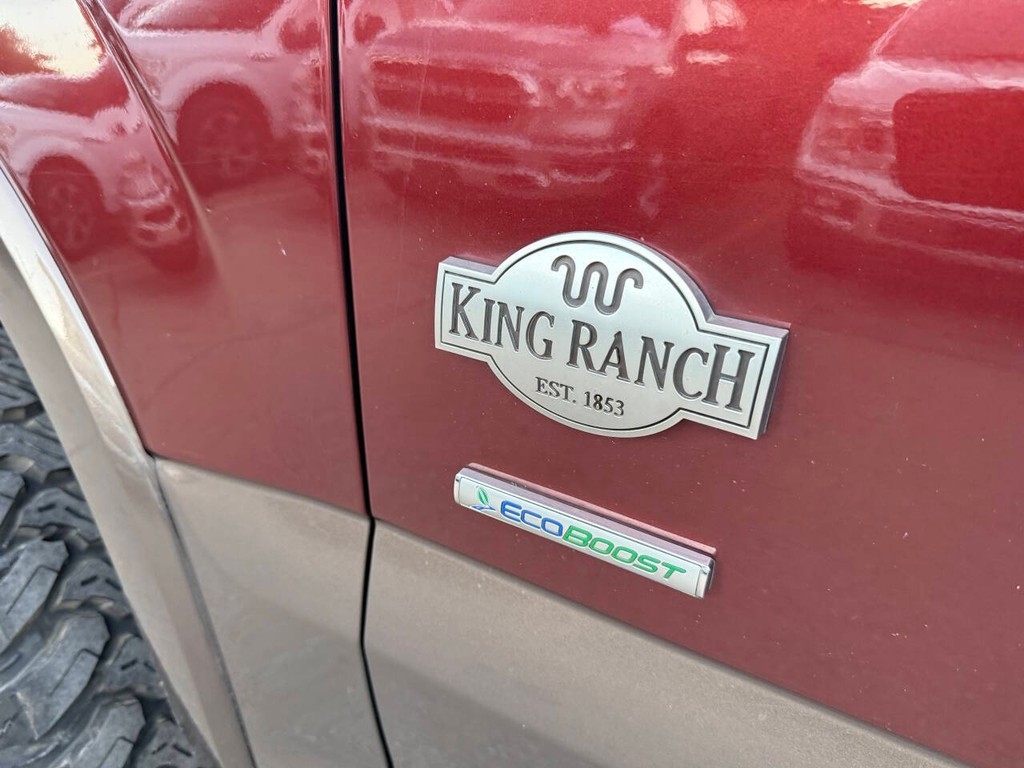 Ford F-150 Vehicle Full-screen Gallery Image 38