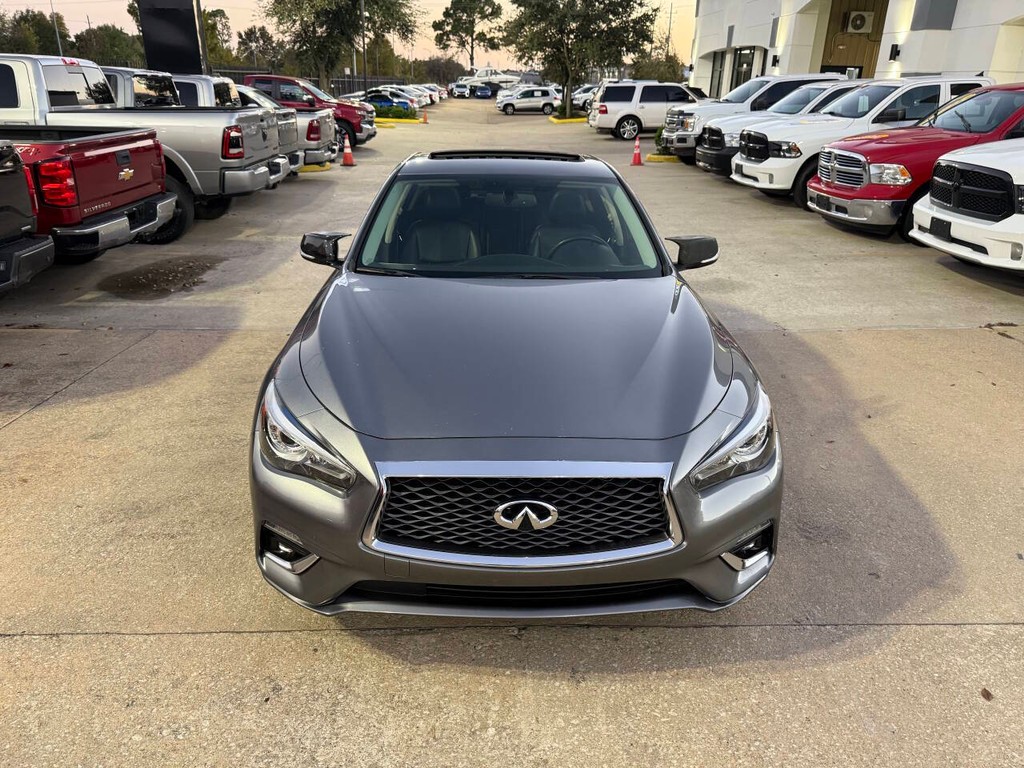 INFINITI Q50 Vehicle Full-screen Gallery Image 39