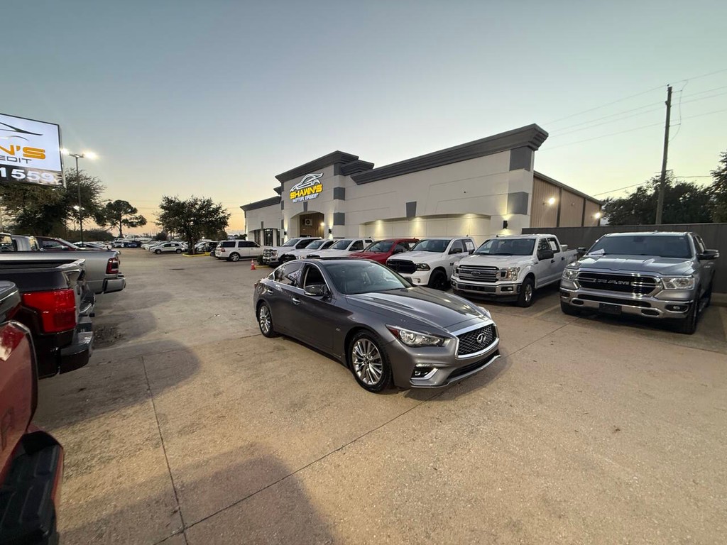 INFINITI Q50 Vehicle Full-screen Gallery Image 43
