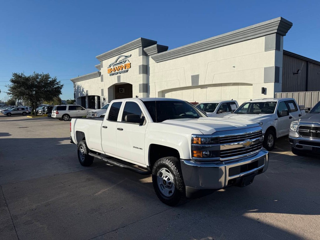 Chevrolet Silverado 2500HD Vehicle Full-screen Gallery Image 02