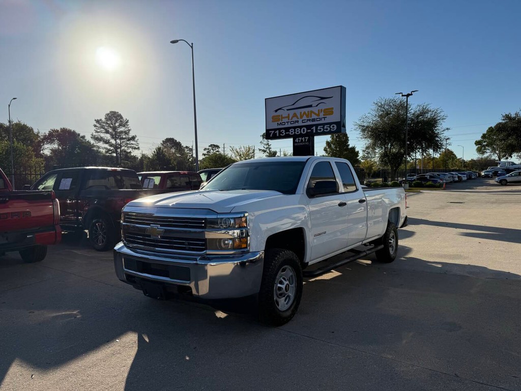 Chevrolet Silverado 2500HD Vehicle Full-screen Gallery Image 03