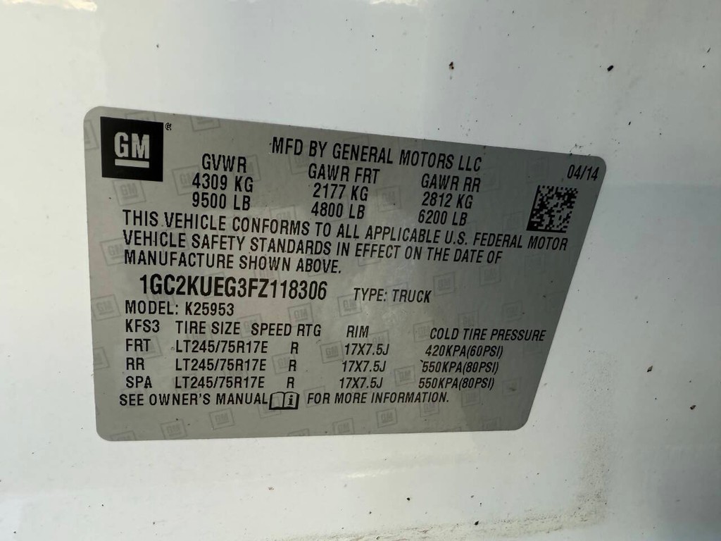 Chevrolet Silverado 2500HD Vehicle Full-screen Gallery Image 32