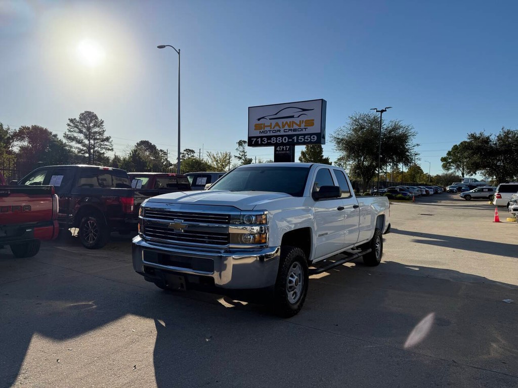 Chevrolet Silverado 2500HD Vehicle Full-screen Gallery Image 41