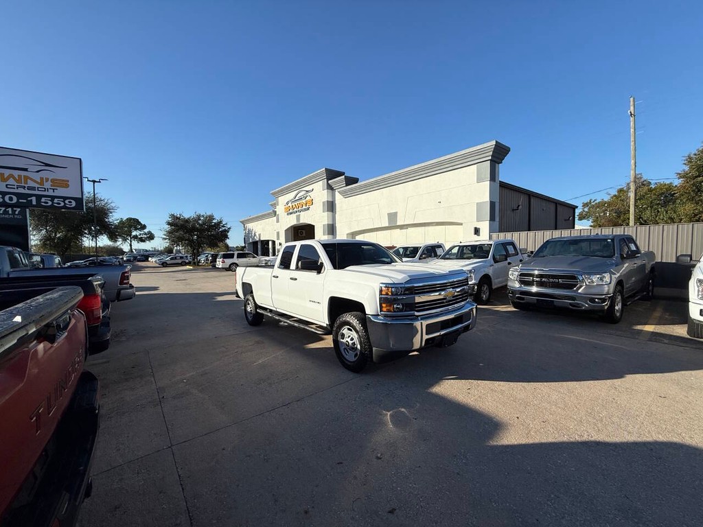 Chevrolet Silverado 2500HD Vehicle Full-screen Gallery Image 42