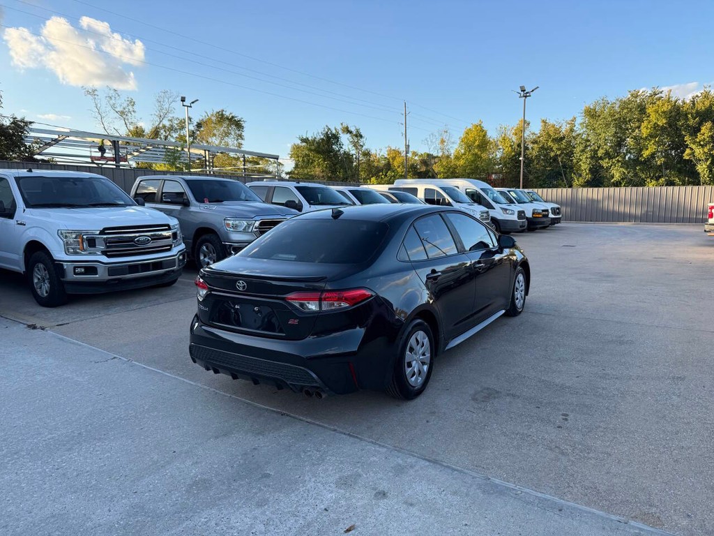 Toyota Corolla Vehicle Full-screen Gallery Image 05