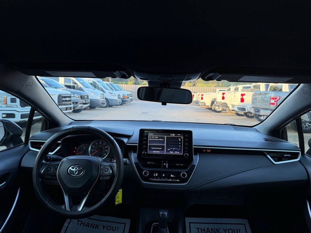 Toyota Corolla Vehicle Full-screen Gallery Image 17