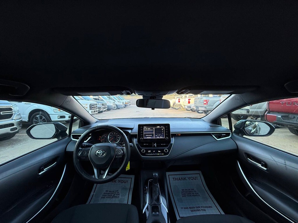 Toyota Corolla Vehicle Full-screen Gallery Image 18