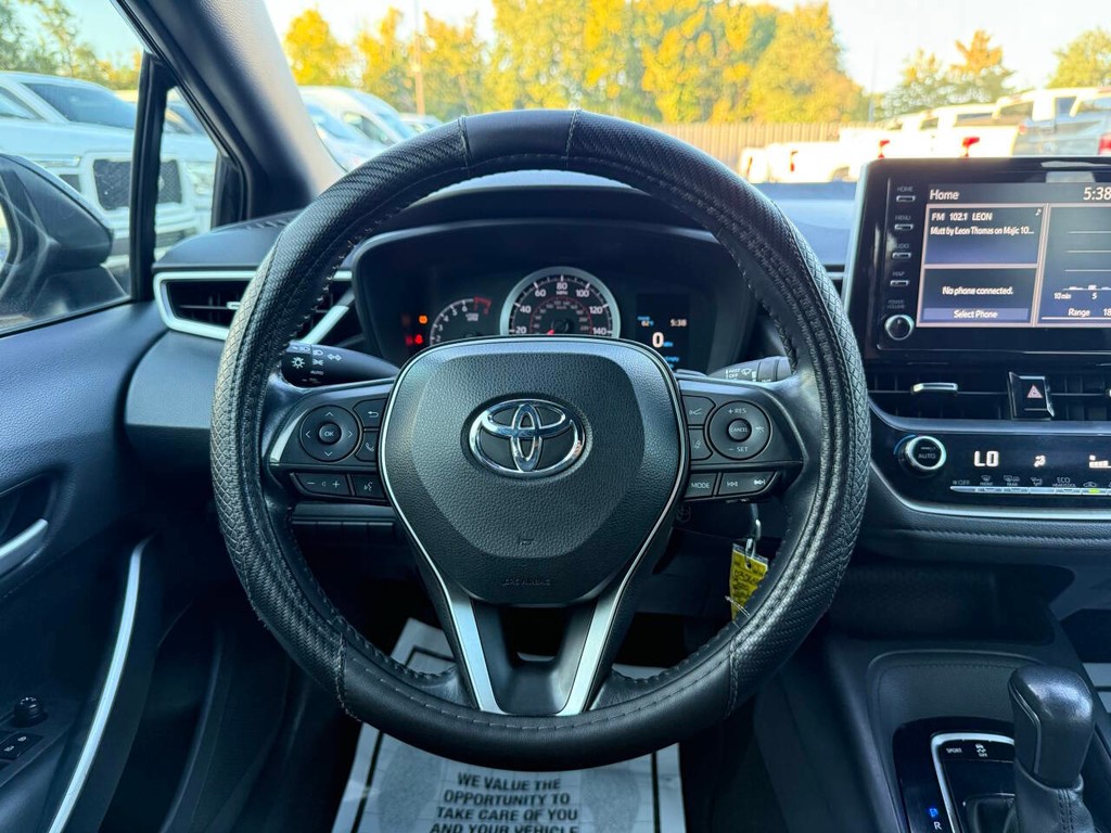 Toyota Corolla Vehicle Full-screen Gallery Image 22