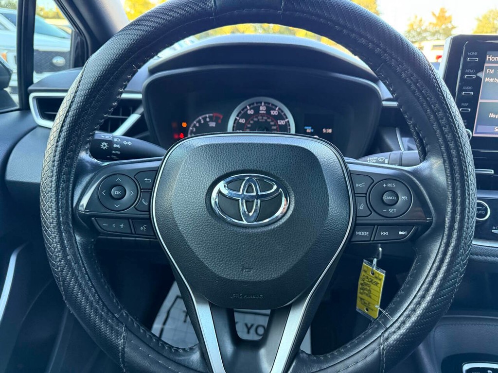 Toyota Corolla Vehicle Full-screen Gallery Image 23