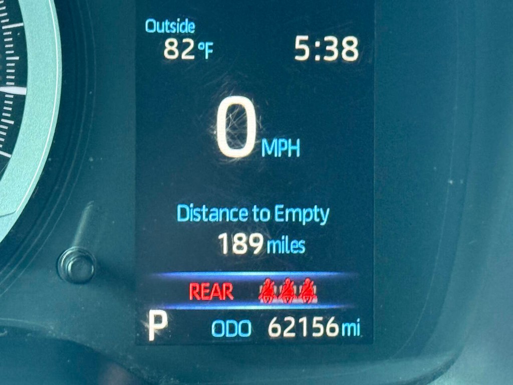 Toyota Corolla Vehicle Full-screen Gallery Image 31