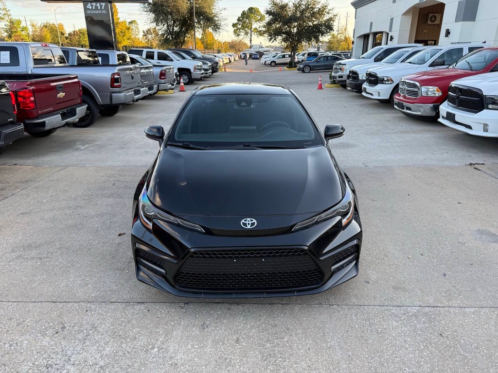 Toyota Corolla Vehicle Full-screen Gallery Image 38