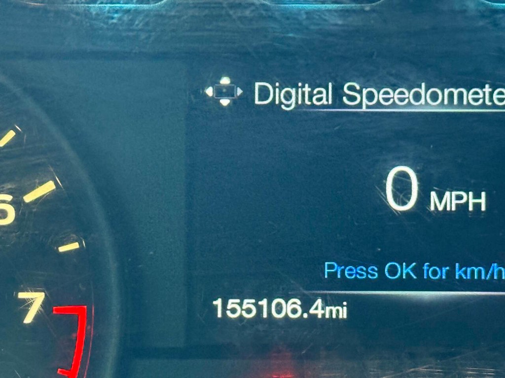 Ford F-150 Vehicle Full-screen Gallery Image 24