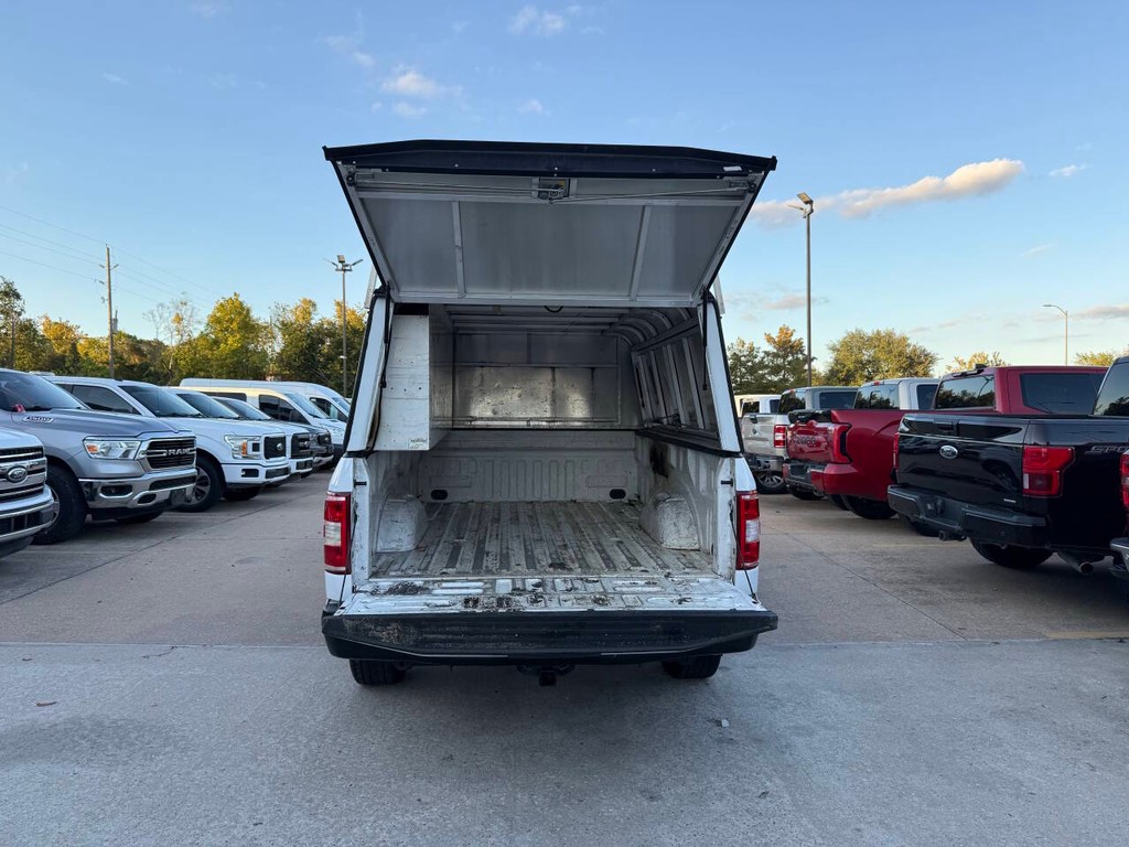 Ford F-150 Vehicle Full-screen Gallery Image 29