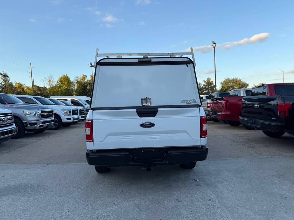 Ford F-150 Vehicle Full-screen Gallery Image 30