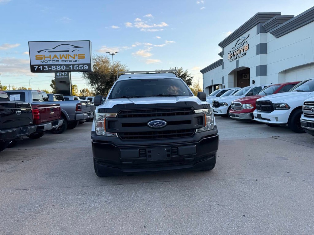 Ford F-150 Vehicle Full-screen Gallery Image 32