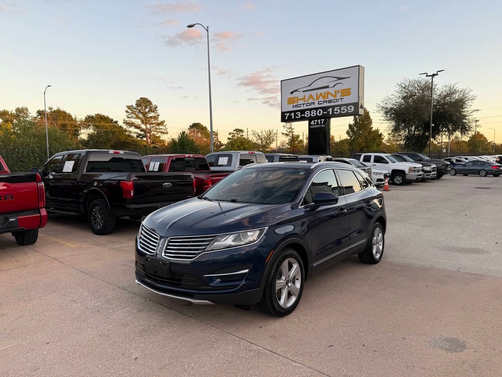 Lincoln MKC Vehicle Full-screen Gallery Image 42