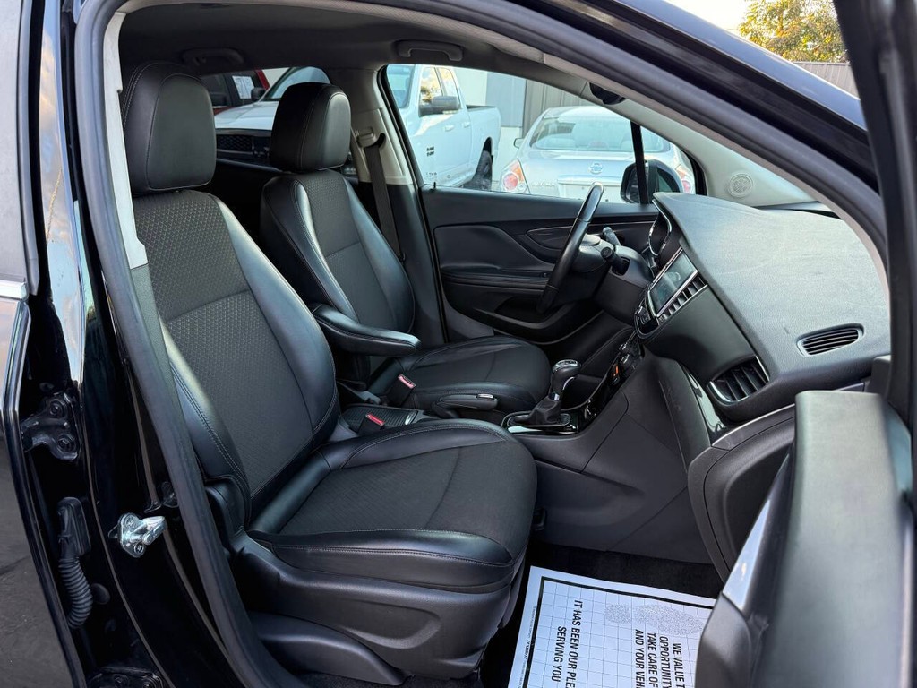 Buick Encore Vehicle Full-screen Gallery Image 10