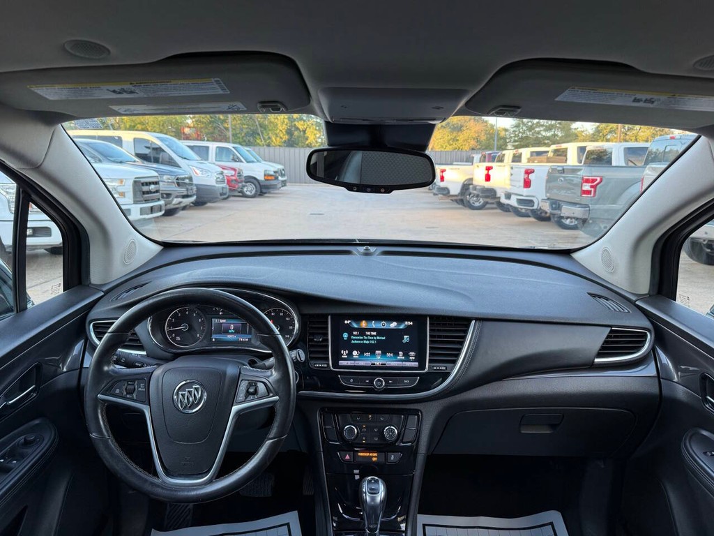 Buick Encore Vehicle Full-screen Gallery Image 17