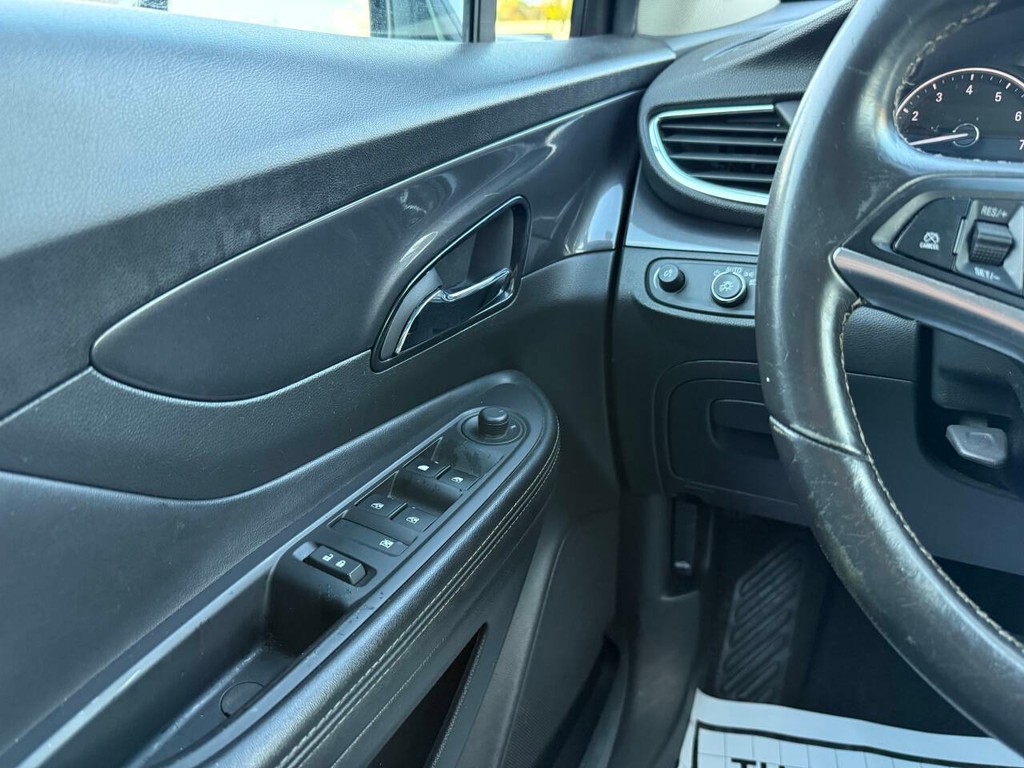 Buick Encore Vehicle Full-screen Gallery Image 29