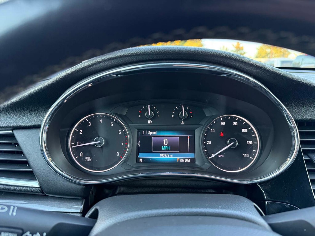 Buick Encore Vehicle Full-screen Gallery Image 30