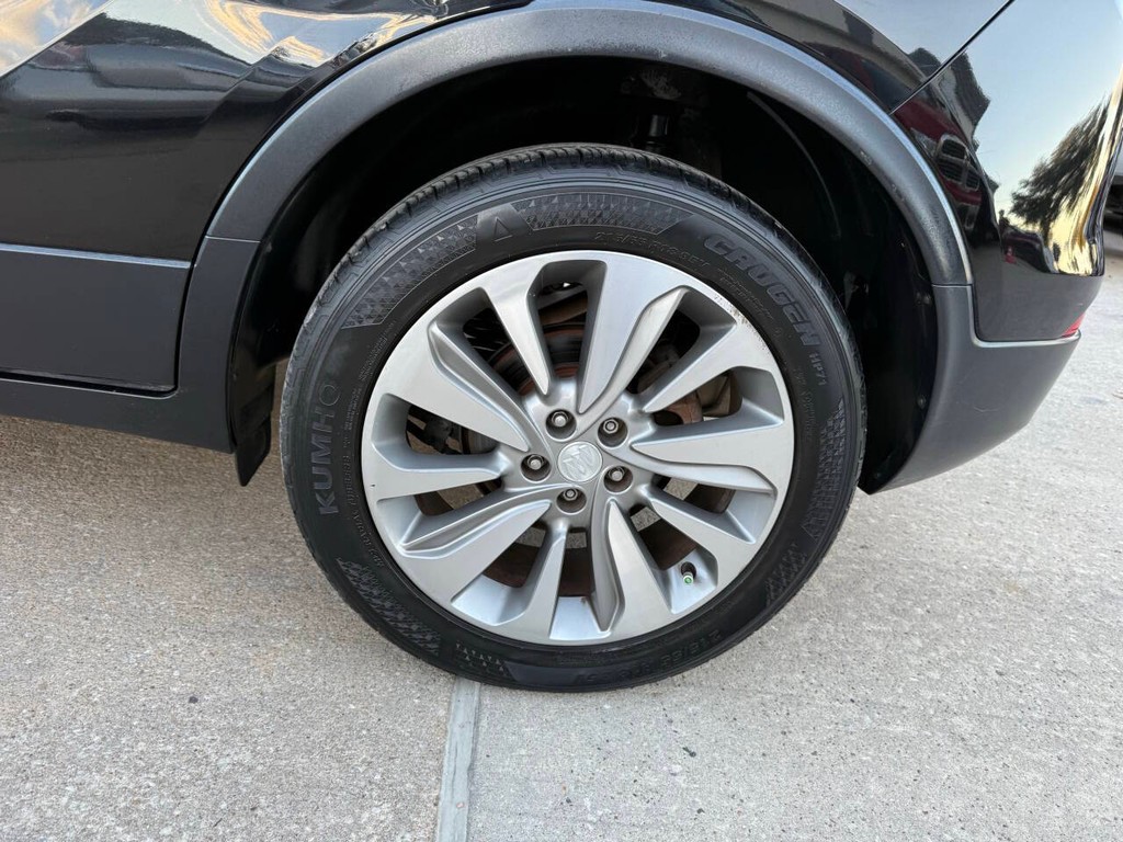 Buick Encore Vehicle Full-screen Gallery Image 33