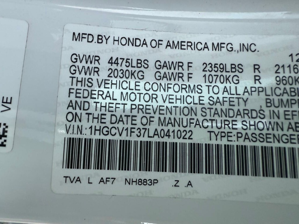 Honda Accord Sedan Vehicle Full-screen Gallery Image 32