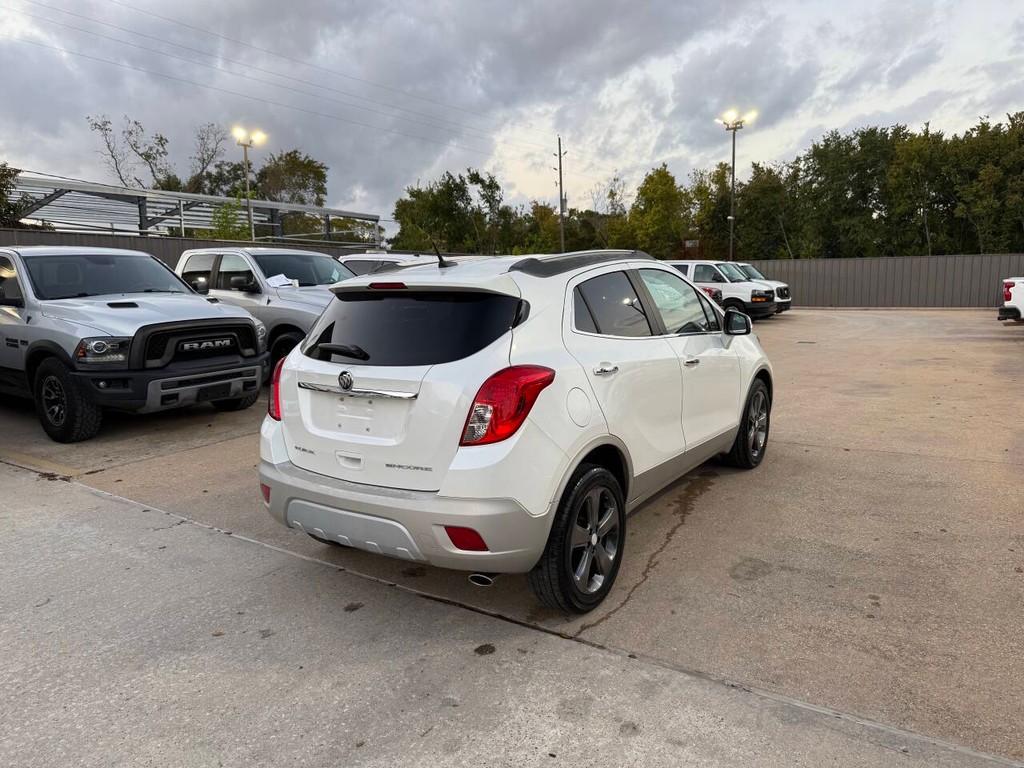 Buick Encore Vehicle Full-screen Gallery Image 05