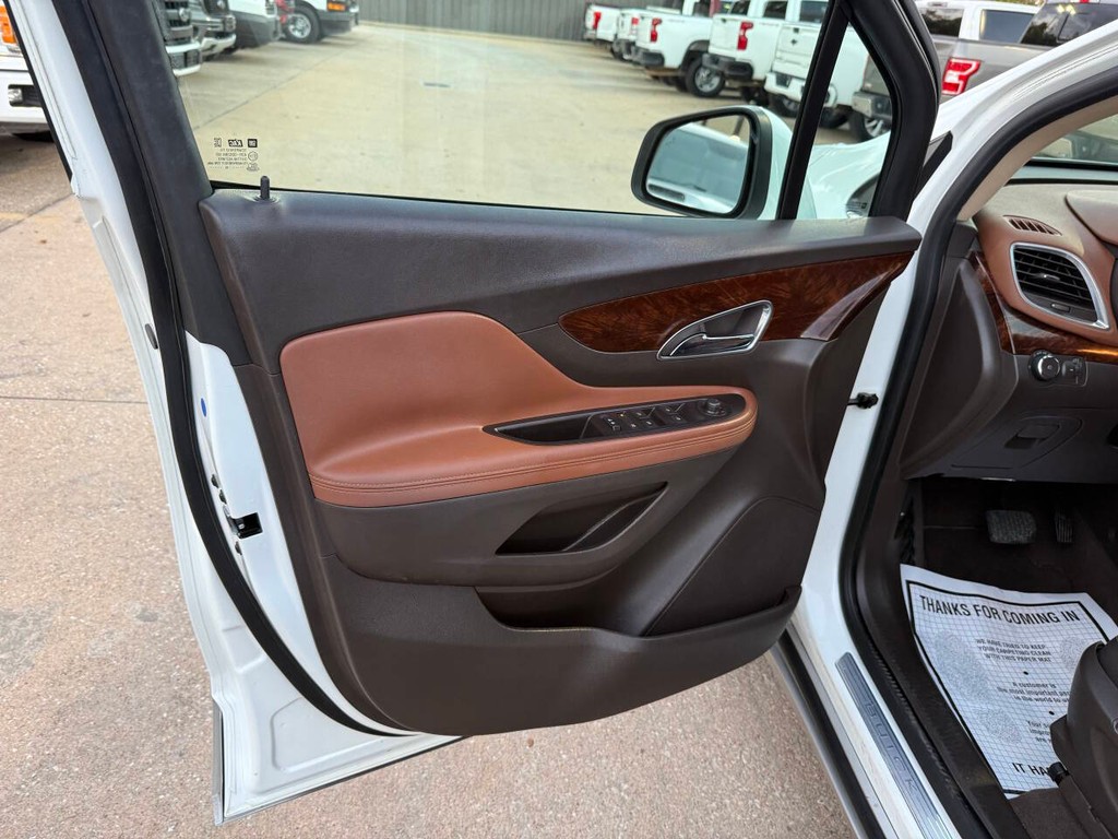 Buick Encore Vehicle Full-screen Gallery Image 08