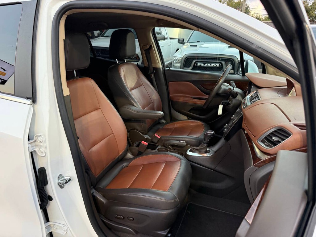 Buick Encore Vehicle Full-screen Gallery Image 10