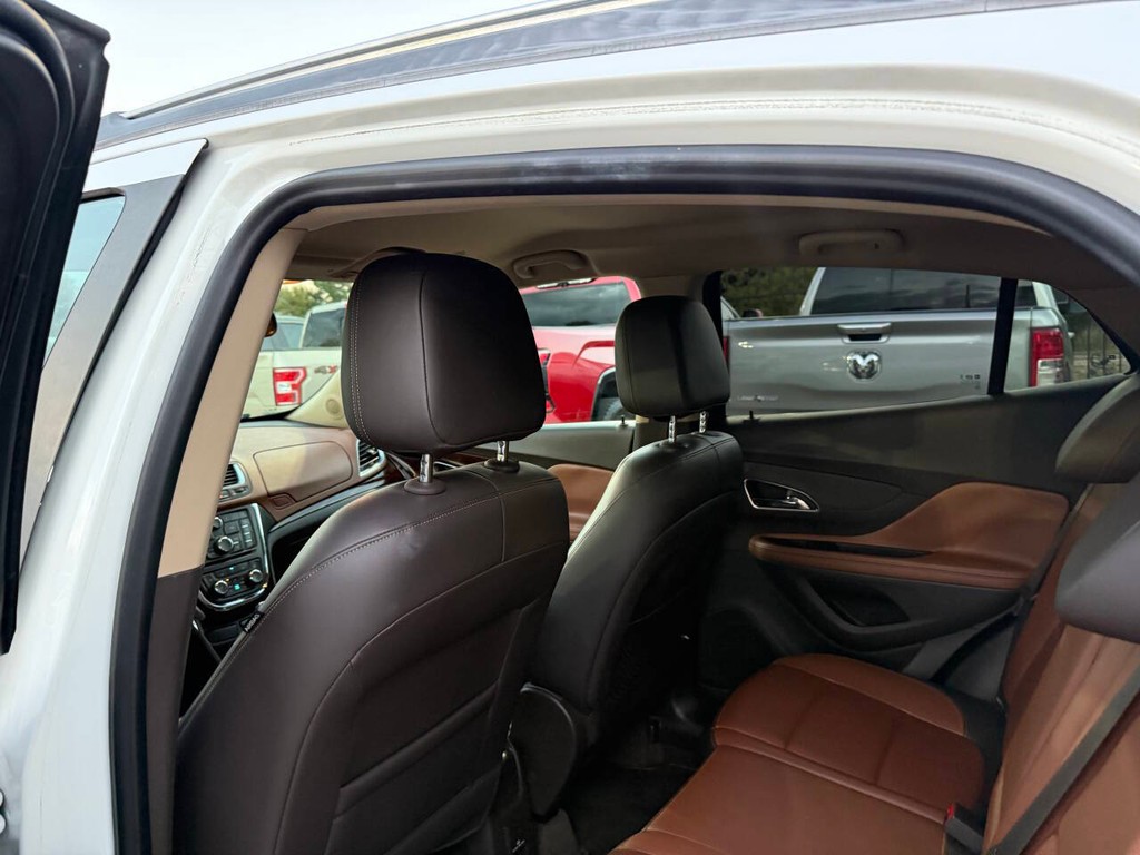 Buick Encore Vehicle Full-screen Gallery Image 12