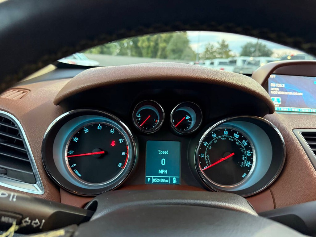 Buick Encore Vehicle Full-screen Gallery Image 33