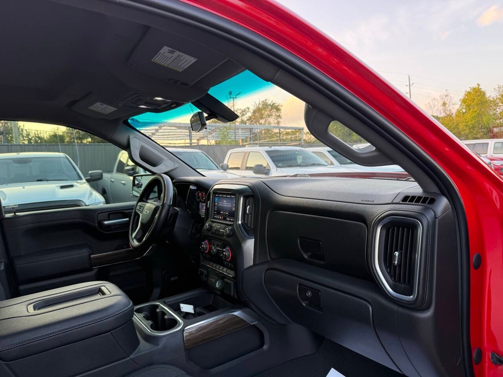 Chevrolet Silverado 1500 Vehicle Full-screen Gallery Image 09